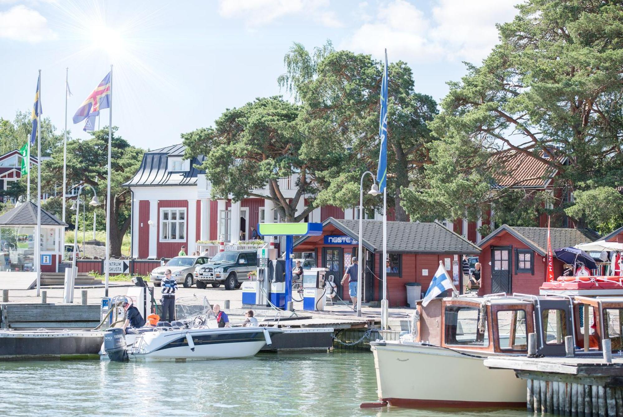 Hotel Strandbo Науво Экстерьер фото