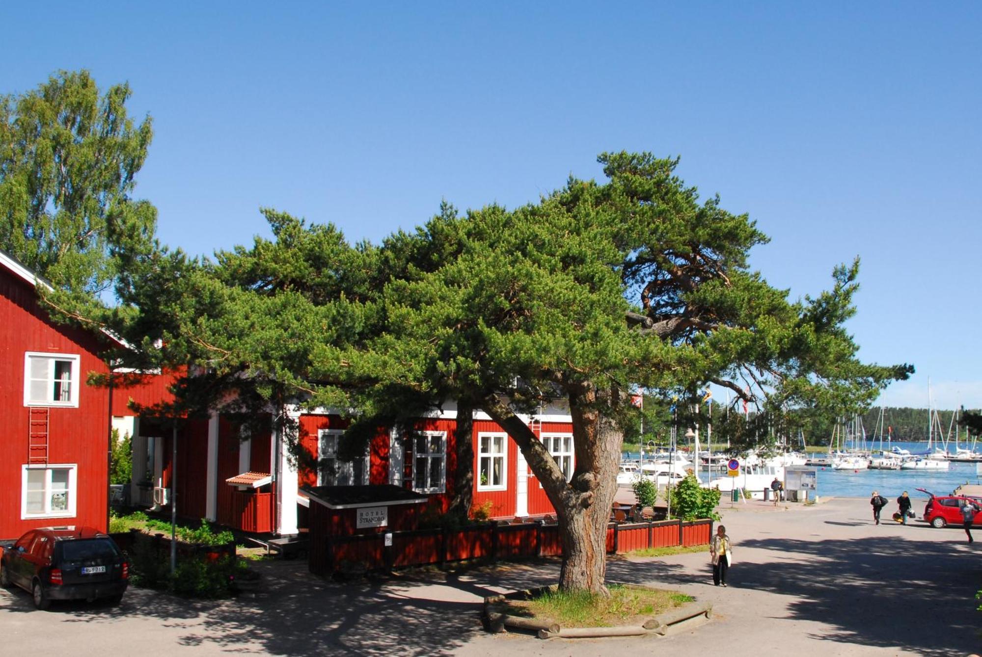 Hotel Strandbo Науво Экстерьер фото